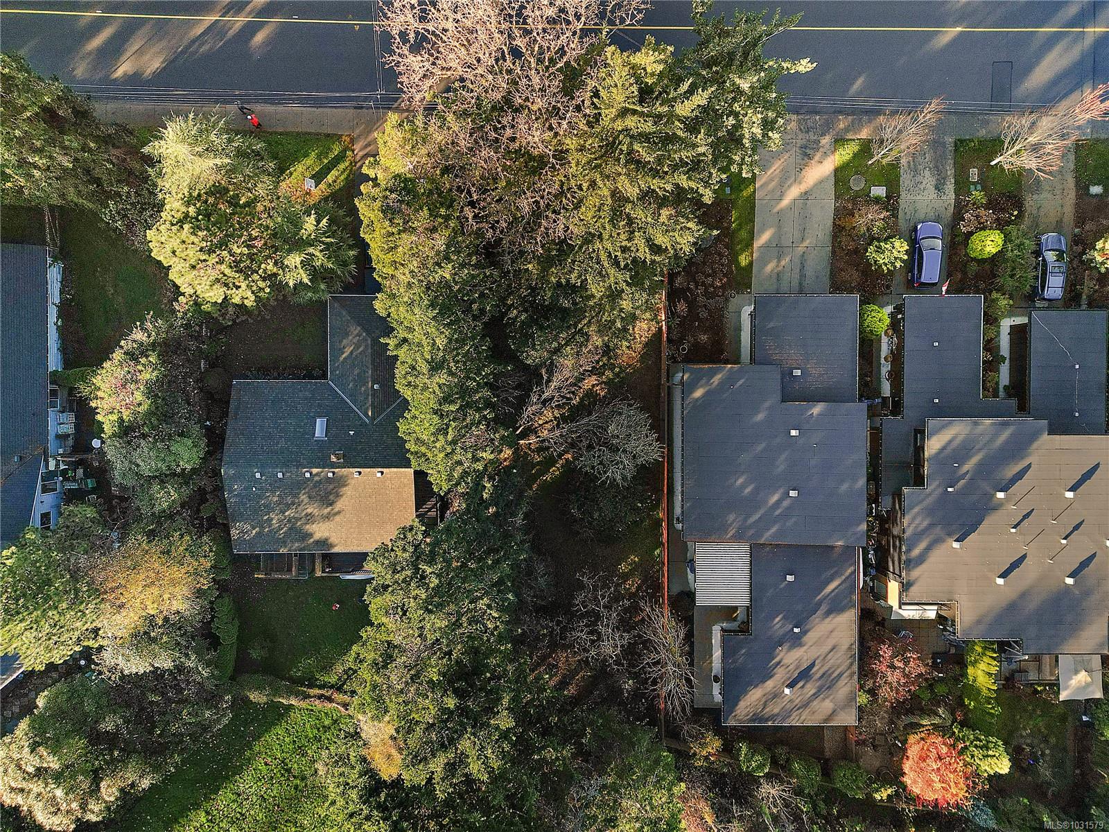 Additional image 2 of 10211 Resthaven Drive, Sidney, BC, V8L 3H2