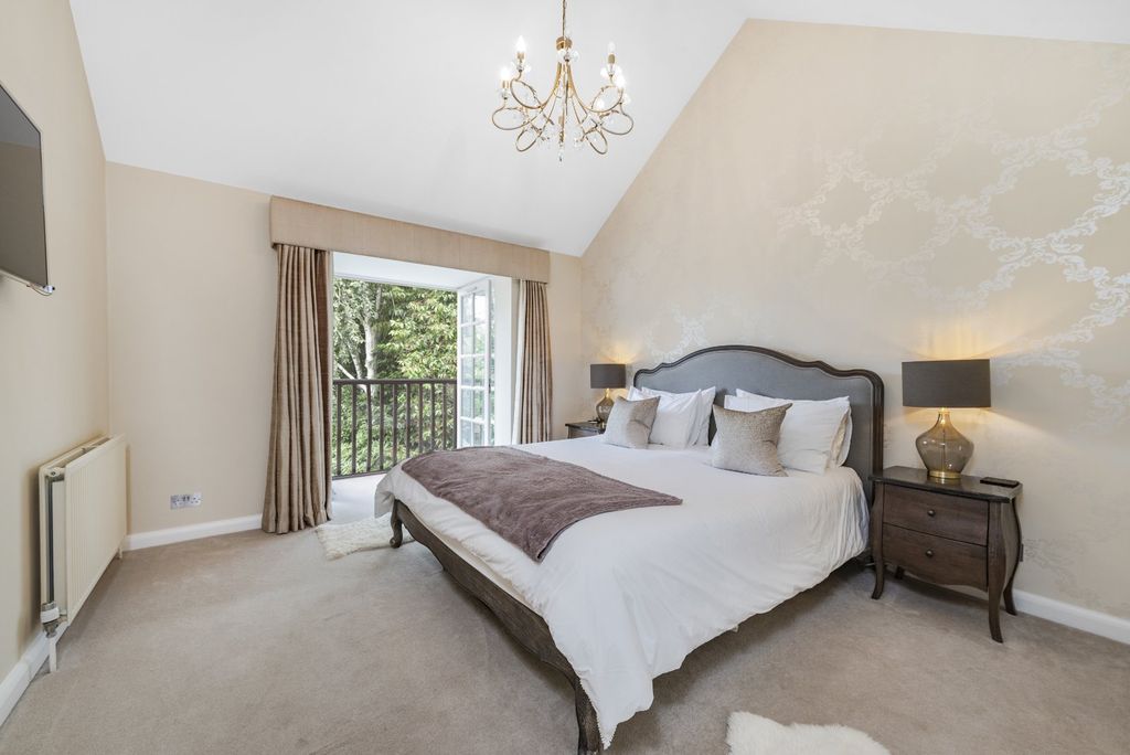 Additional image 12 of 5 bed detached house for saleWoodside Lane, Winkfield, Windsor, Berkshire SL4
