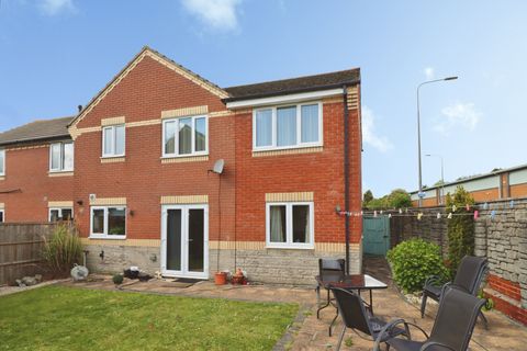 Cooks Close, Bradley Stoke, Bristol, Gloucestershire BS32