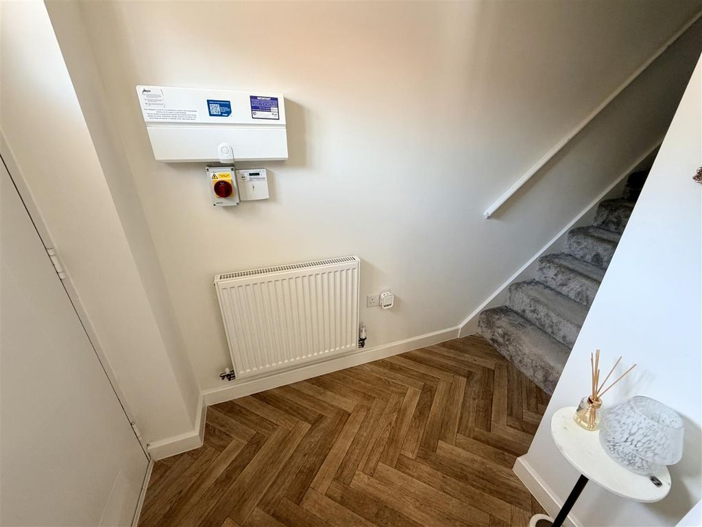 Additional image 2 of 3 bed semi-detached house for saleMaple Close, Atherstone CV9