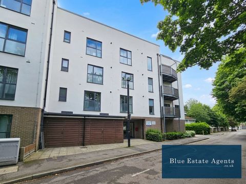 Ferraro Close, Hounslow TW5