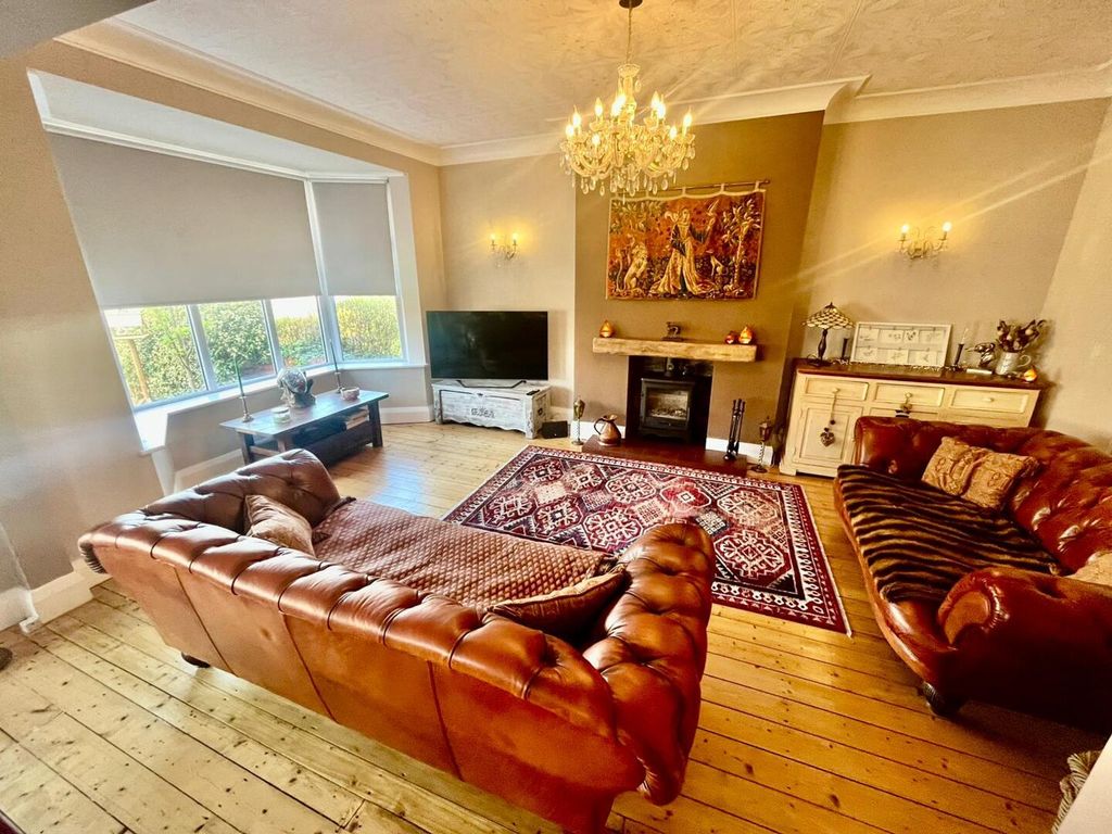 Additional image 4 of 4 bed semi-detached house for saleSandhurst Avenue Lytham St. Annes, Lancashire FY8