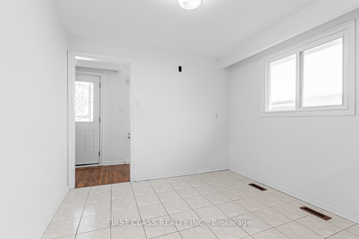 Additional image 5 of 211 Shawnee Circle, Toronto, ON, M2H 2Y3