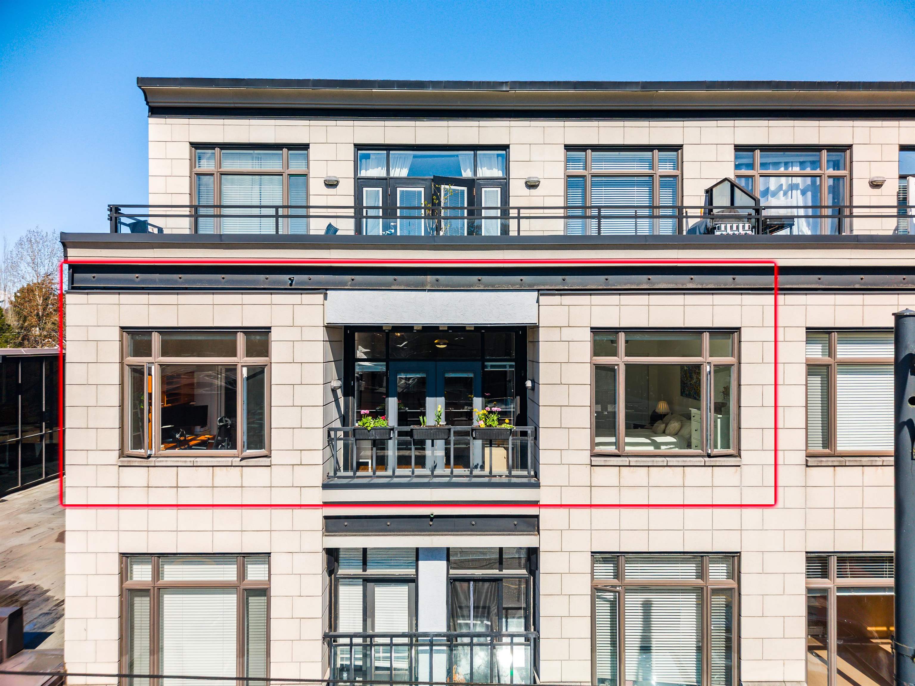 Additional image 2 of 302-4479 10th Avenue W, Vancouver, BC, V6R 2H8