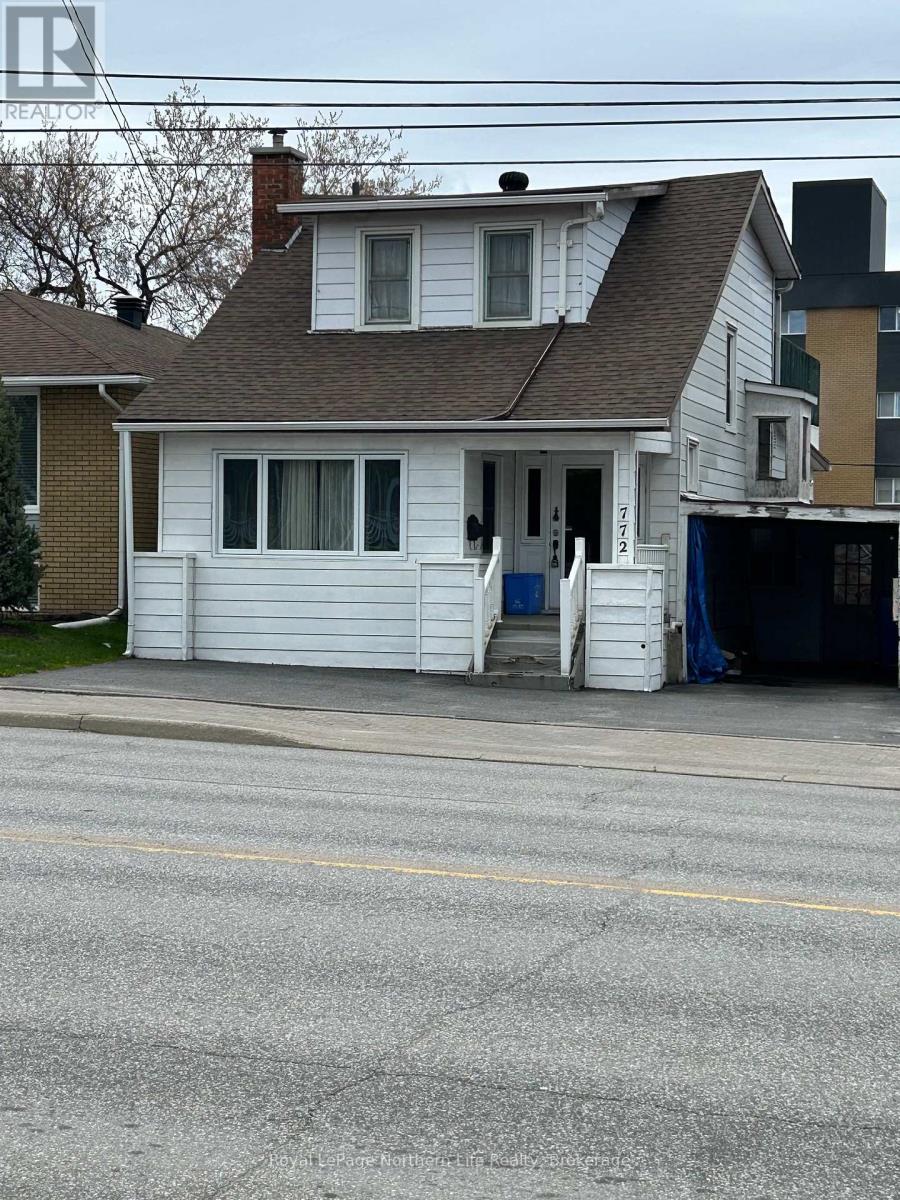 772 ALGONQUIN AVENUE