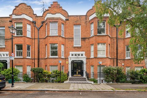 Flanders Road, London W4