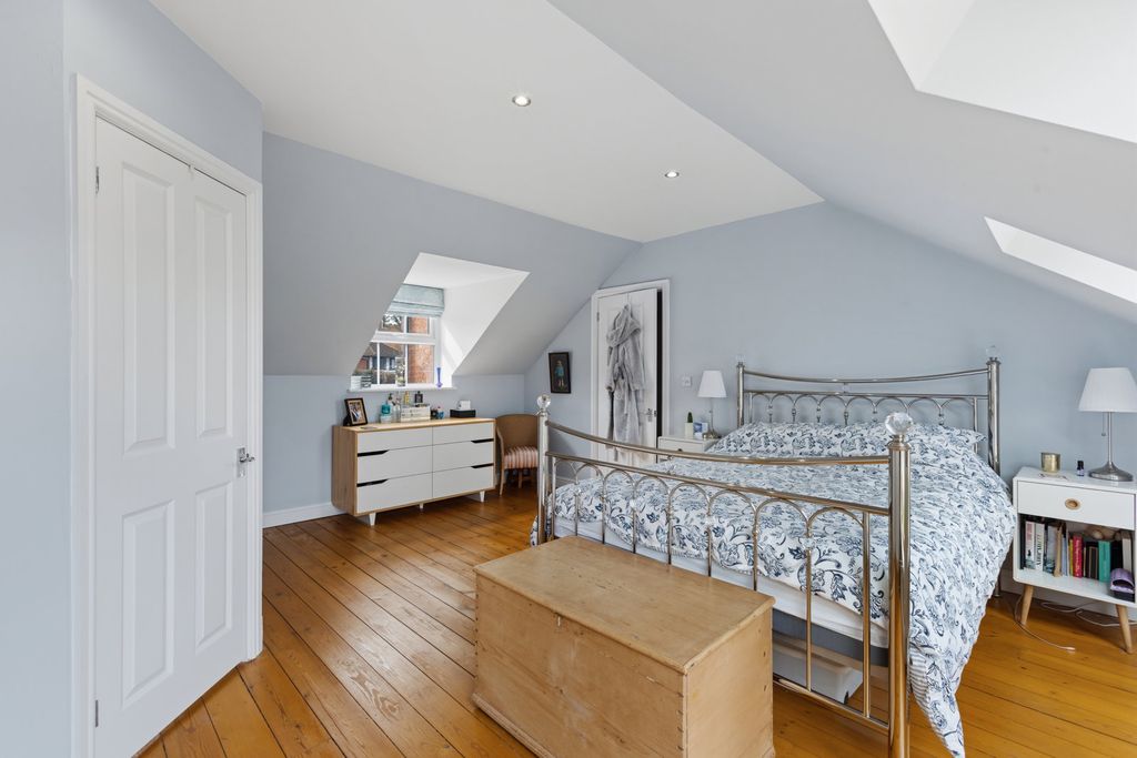 Additional image 15 of 4 bed semi-detached house for saleWhatton Road, Kegworth DE74