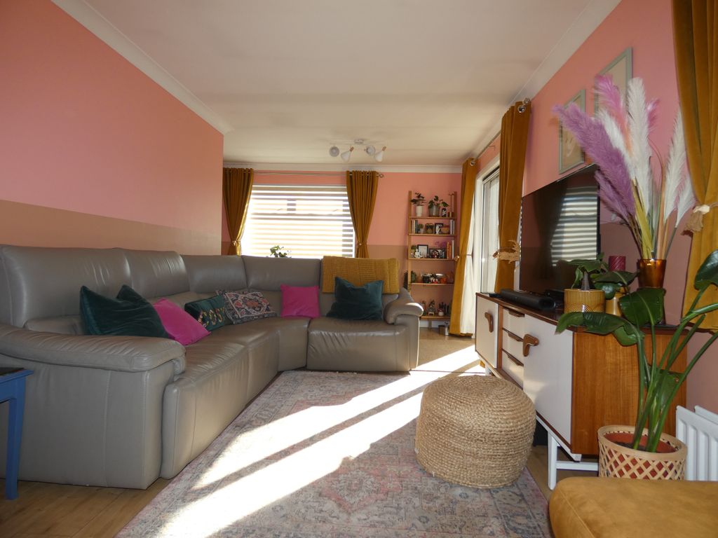 Additional image 2 of 3 bed terraced house for saleRaemoir Avenue, Banchory AB31