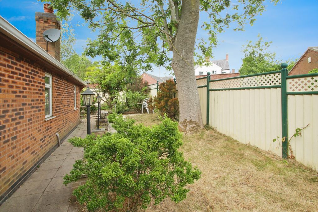 Additional image 33 of 3 bed detached bungalow for salePoplar Avenue, Markfield, Leicestershire LE67