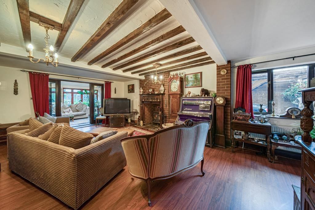 3 bed barn conversion for saleBucknell, Shropshire SY7 photo 5