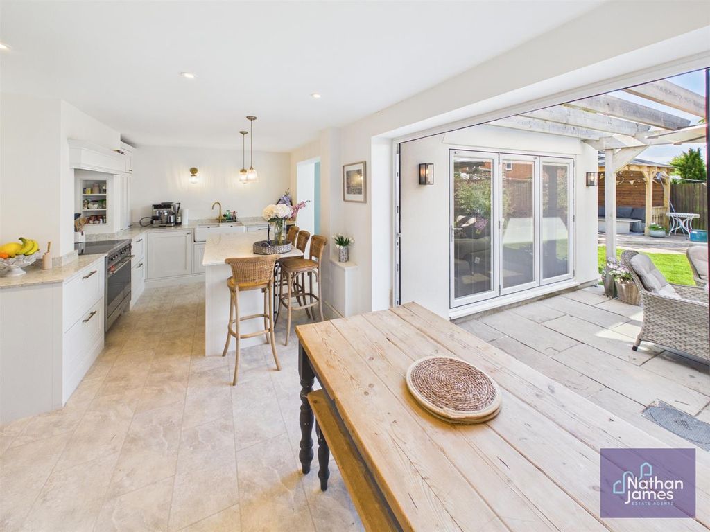 Additional image 5 of 6 bed detached house for saleMartin Close, Rogiet, Caldicot NP26