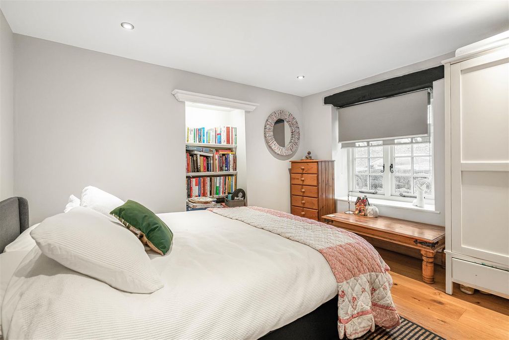 Additional image 11 of 4 bed property for saleQueens Avenue, Bicester OX26
