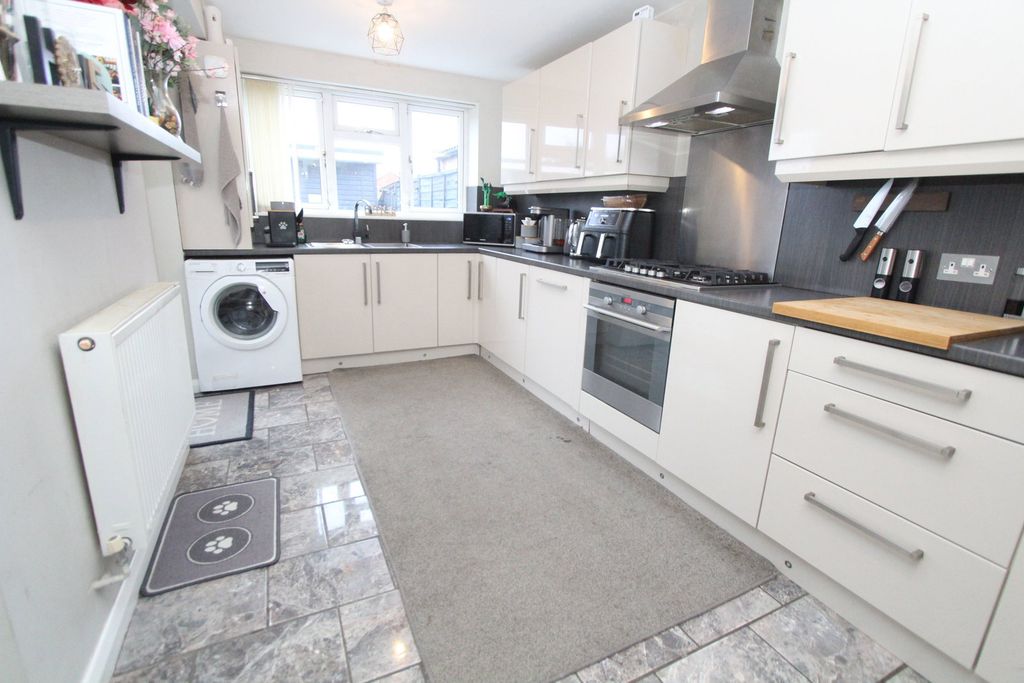 Additional image 3 of 3 bed semi-detached house for saleBewlay Close, Amblecote, Brierley Hill DY5
