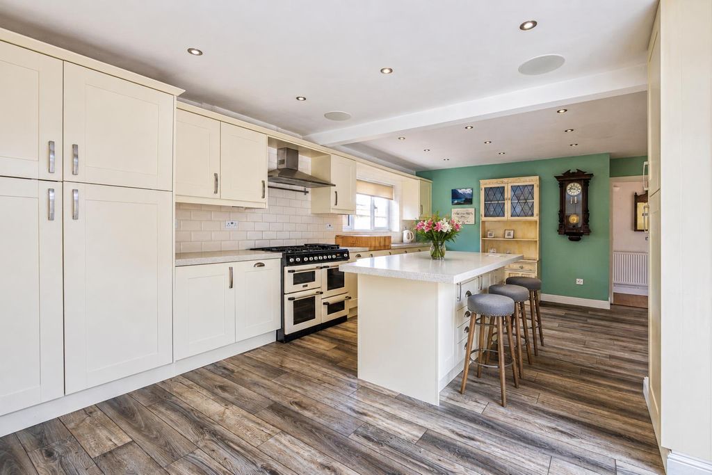 Additional image 6 of 4 bed detached house for saleDrope Road, St. George's-Super-Ely, Cardiff CF5