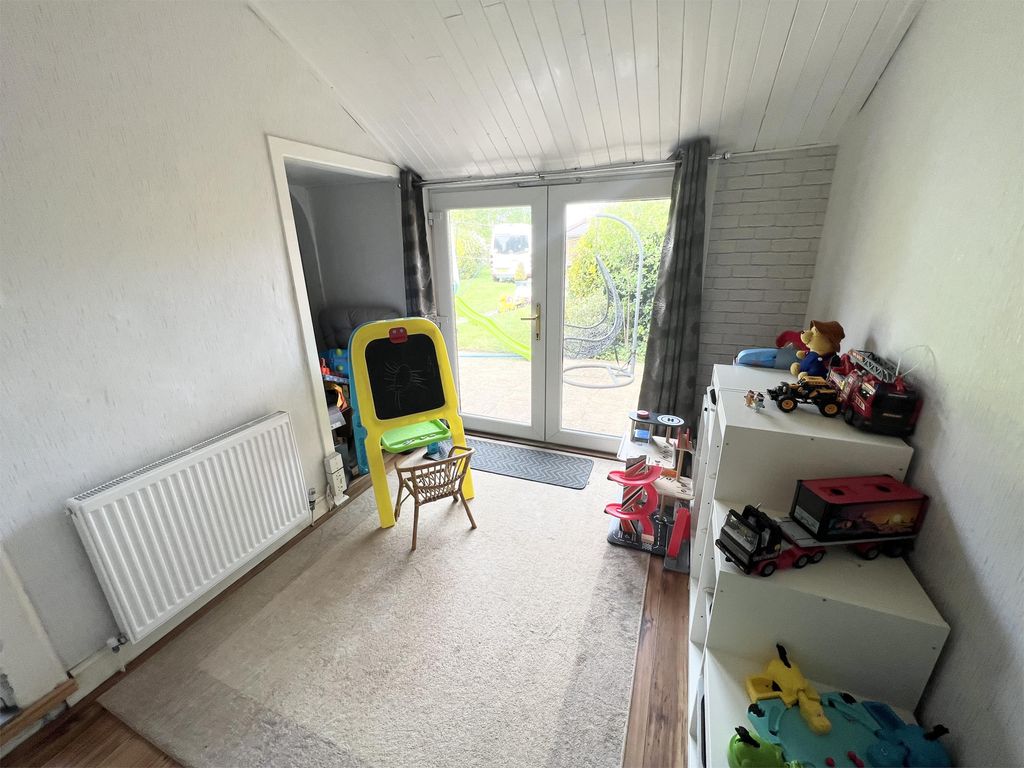 Additional image 12 of 6 bed semi-detached house for sale37 South Beach Road, Ardrossan KA22