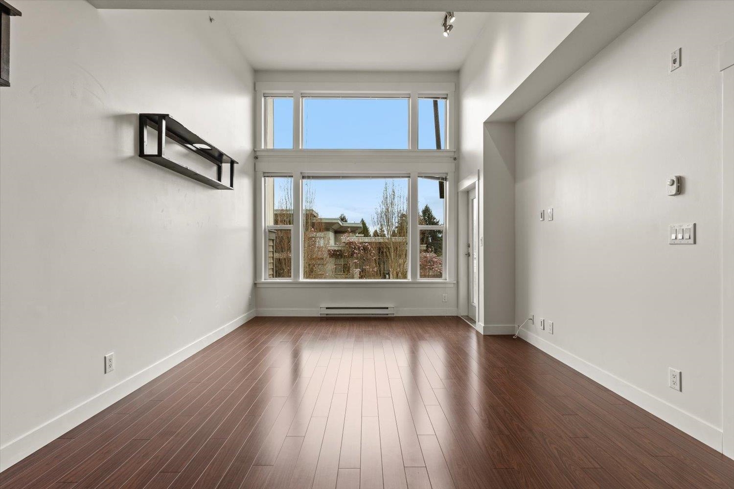 Additional image 2 of 412-33539 Holland Avenue, Abbotsford, BC, V2S 0C6