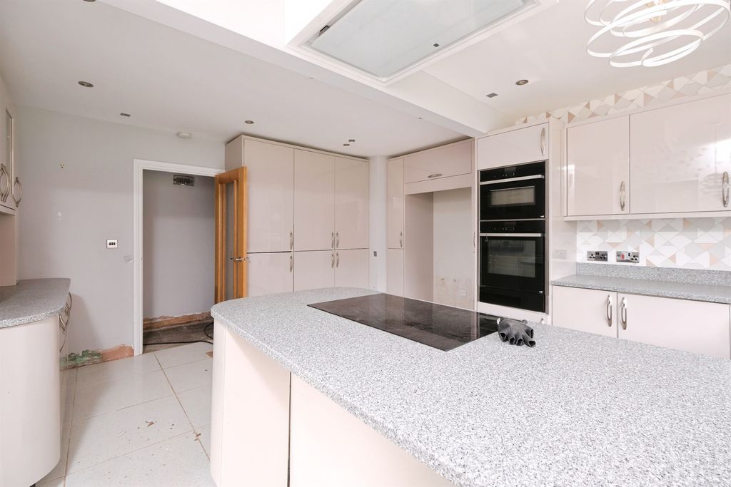 Additional image 5 of 4 bed detached bungalow for saleThe Conifers, Pontrilas, Hereford HR2