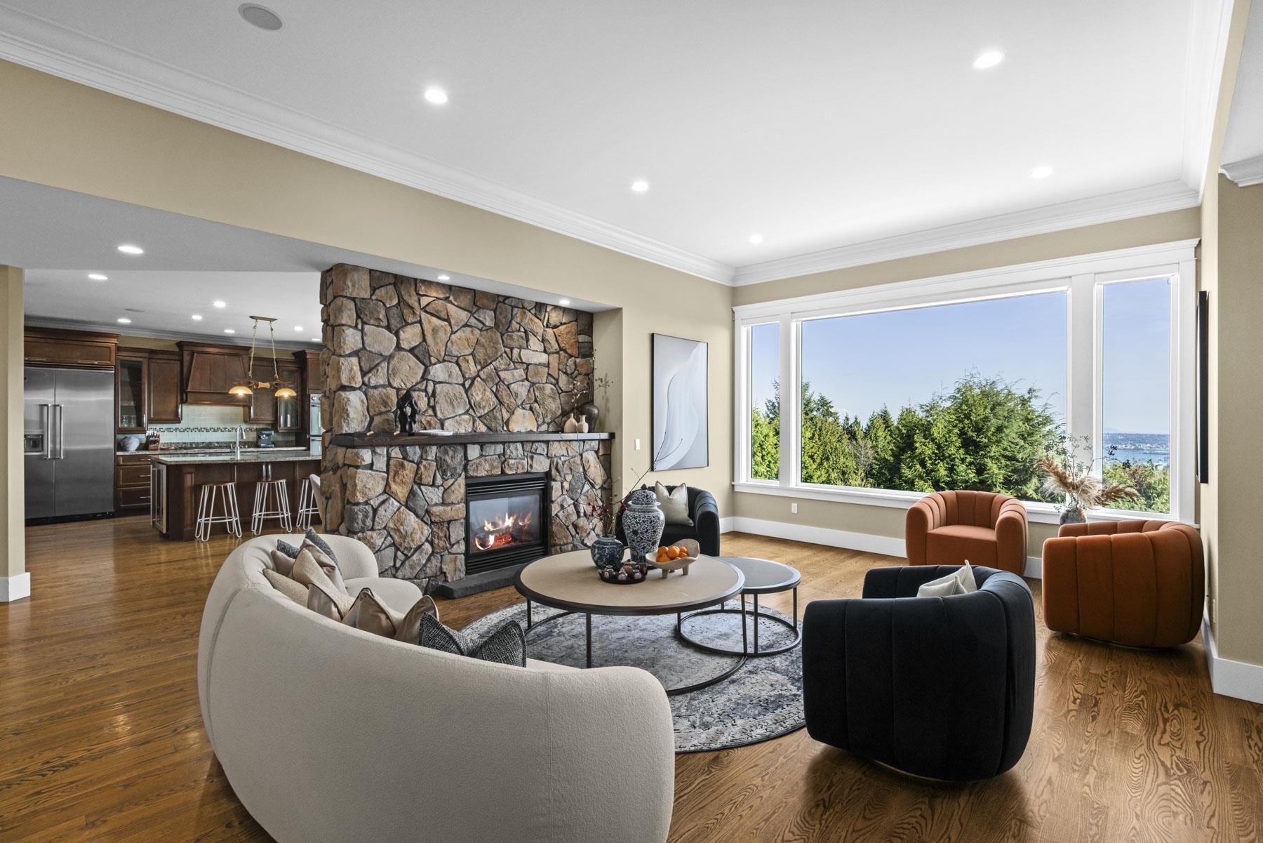 Additional image 4 of 1371 Burnside Road, West Vancouver, BC, V7S 2P6