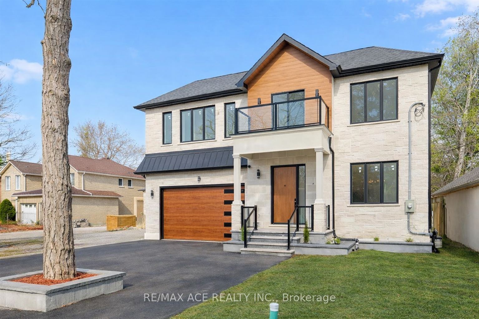 Additional image 2 of 5 Larwood Boulevard, Toronto, ON, M1M 2M5