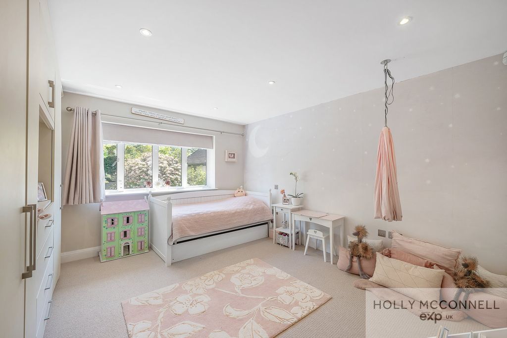 Additional image 21 of 6 bed detached house for saleBird In Hand Lane, Bromley BR1