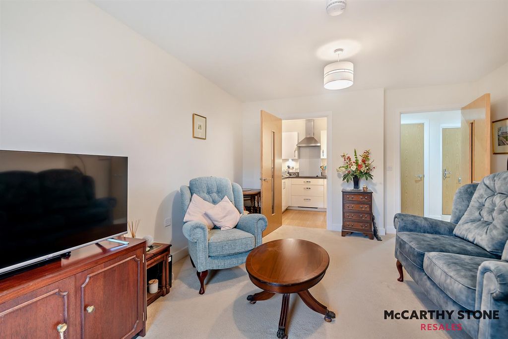 Additional image 6 of 2 bed flat for saleIsland View, Shortwood Copse Lane, Basingstoke RG23