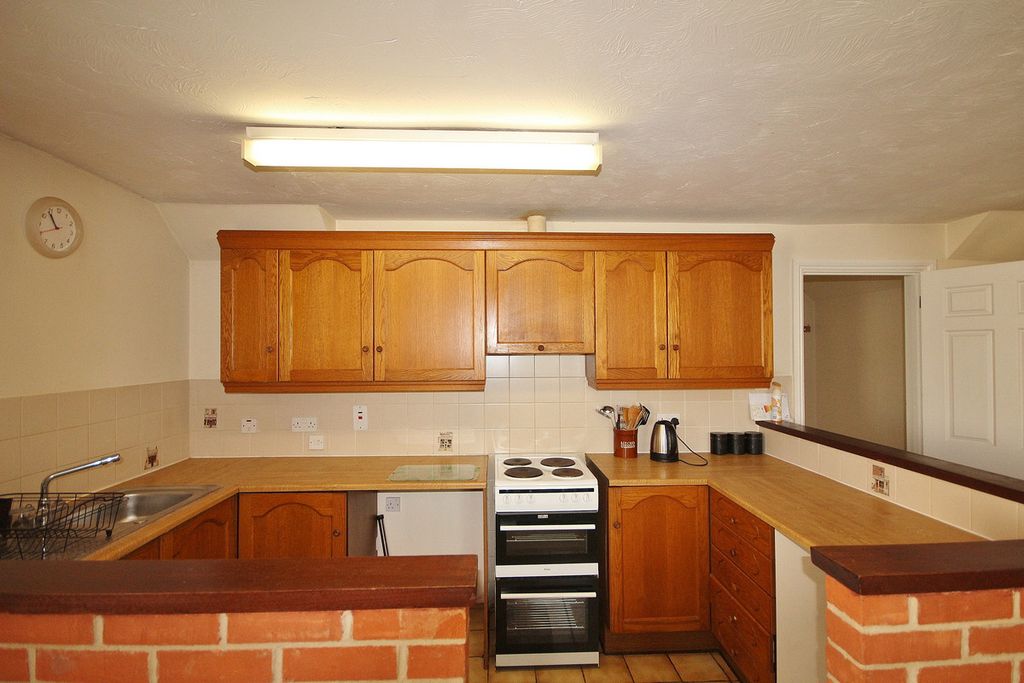 Additional image 4 of 1 bed flat for saleBurford Road, Carterton OX18
