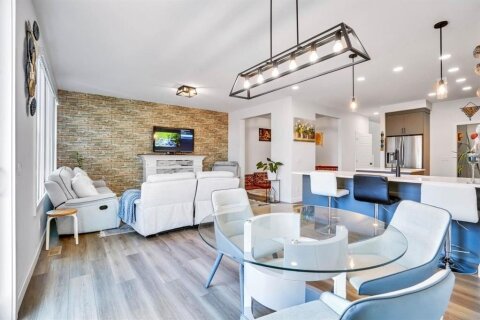 Additional image 8 of 353 Walcrest View SE, Calgary, AB, T2X 4V8