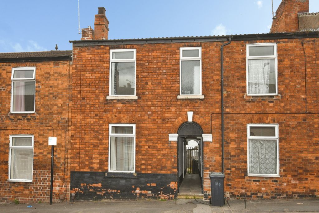 Additional image 20 of 2 bed terraced house for saleBaggholme Road, Lincoln LN2