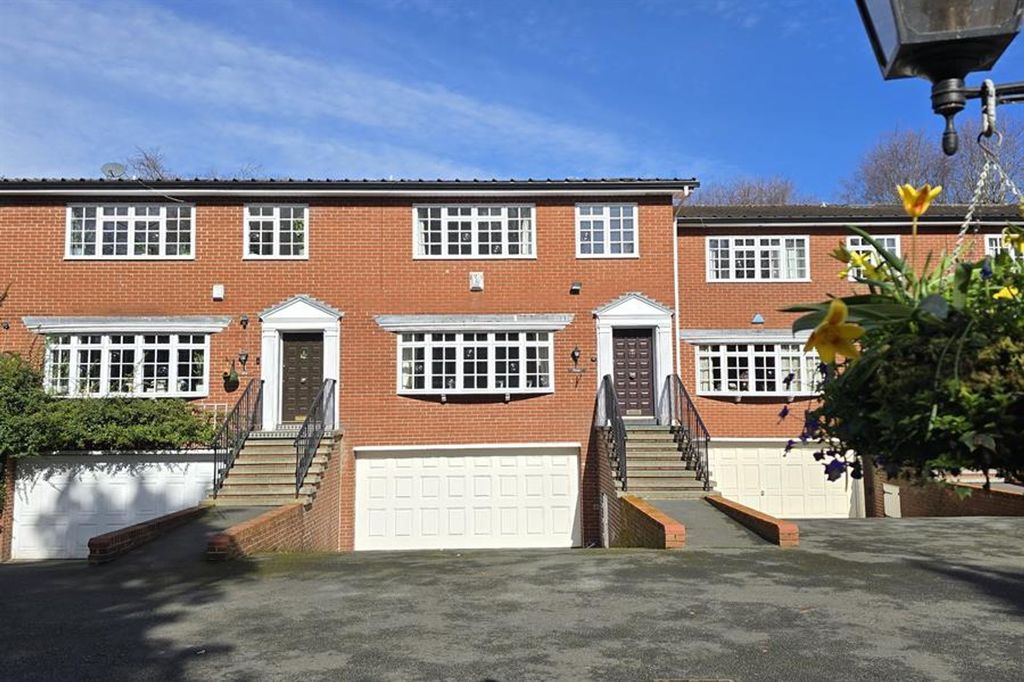 4 bed town house for saleNorwood Park, Altrincham WA14