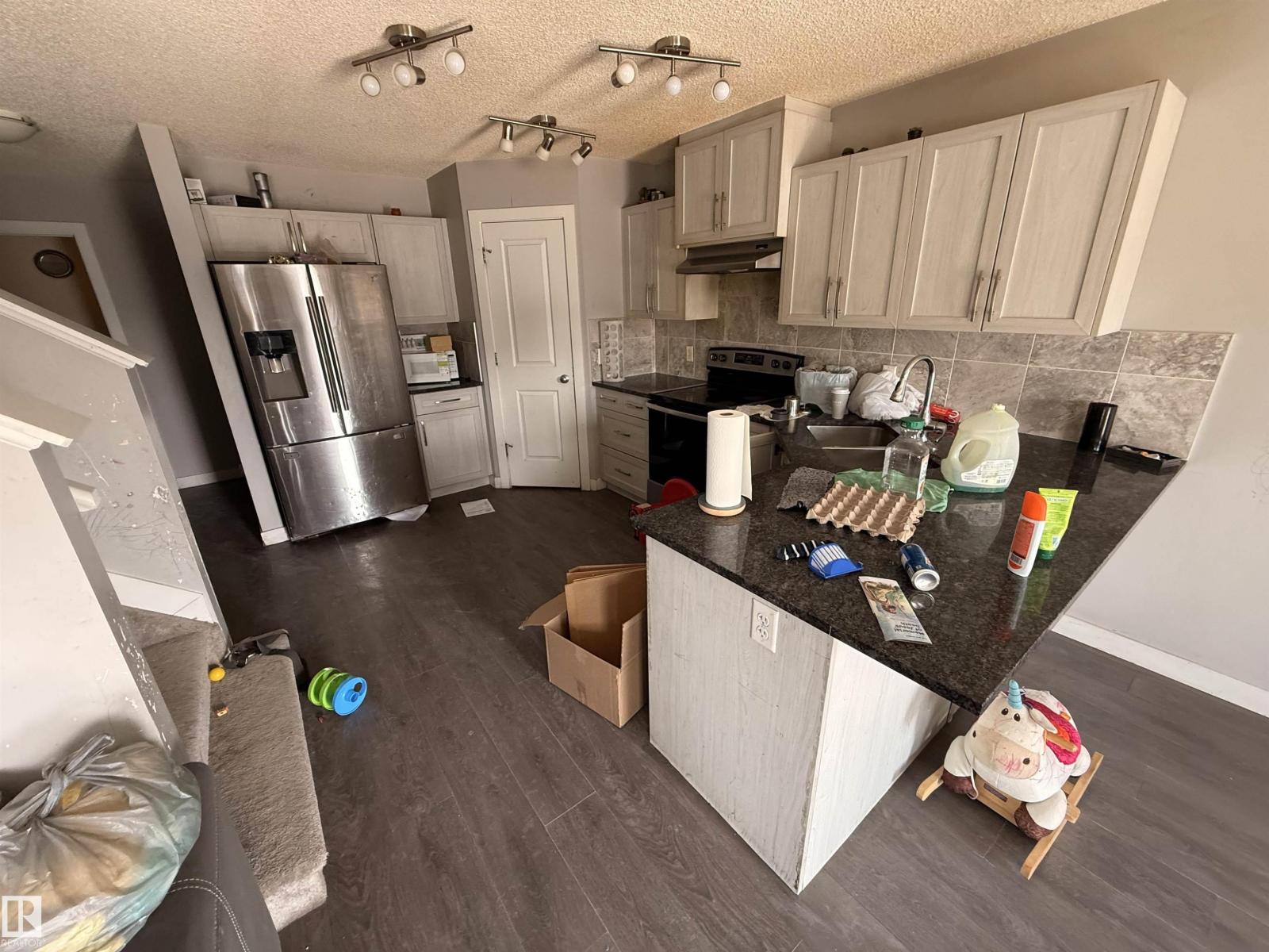 Additional image 5 of 3317 11 Avenue NW, Edmonton, AB, T6T2C5