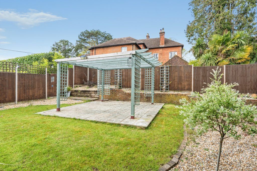 Additional image 24 of 2 bed flat for saleFlat 4 Linden House, Guildford Road, Billingshurst RH14