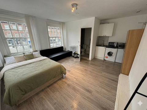 London HA8, Studio to rent