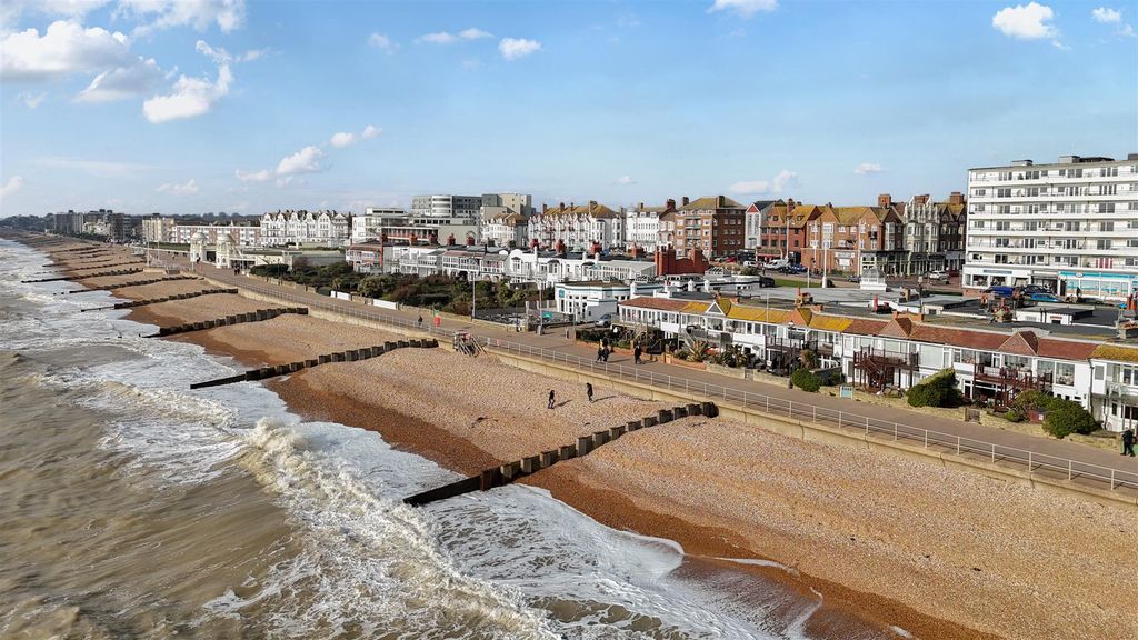 Additional image 14 of 3 bed flat for saleChannel View, Bexhill-On-Sea TN40