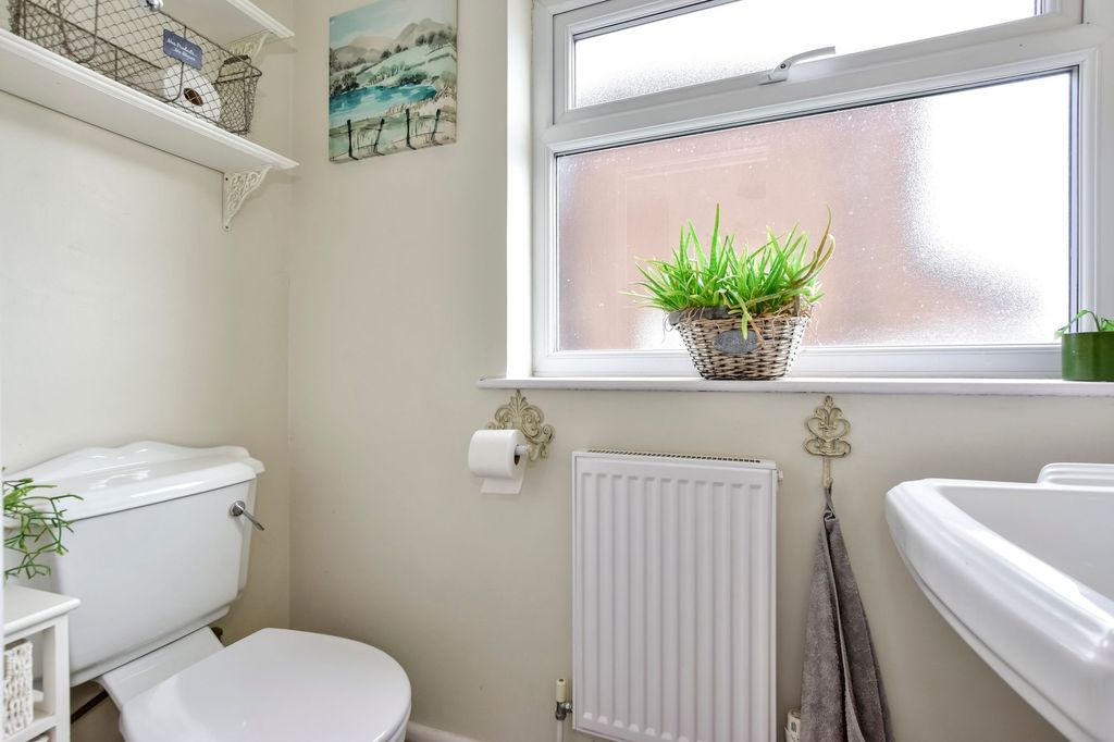 Additional image 23 of 4 bed semi-detached house for saleTibbs Hill Road, Abbots Langley WD5