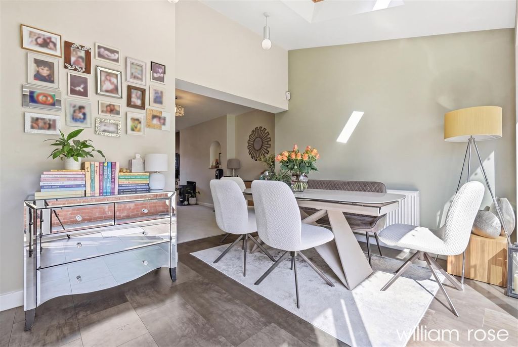 Additional image 6 of 4 bed semi-detached house for saleWestbury Lane, Buckhurst Hill IG9