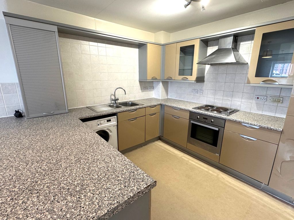 Additional image 3 of 2 bed flat for saleRiverside Drive, Lincoln LN5