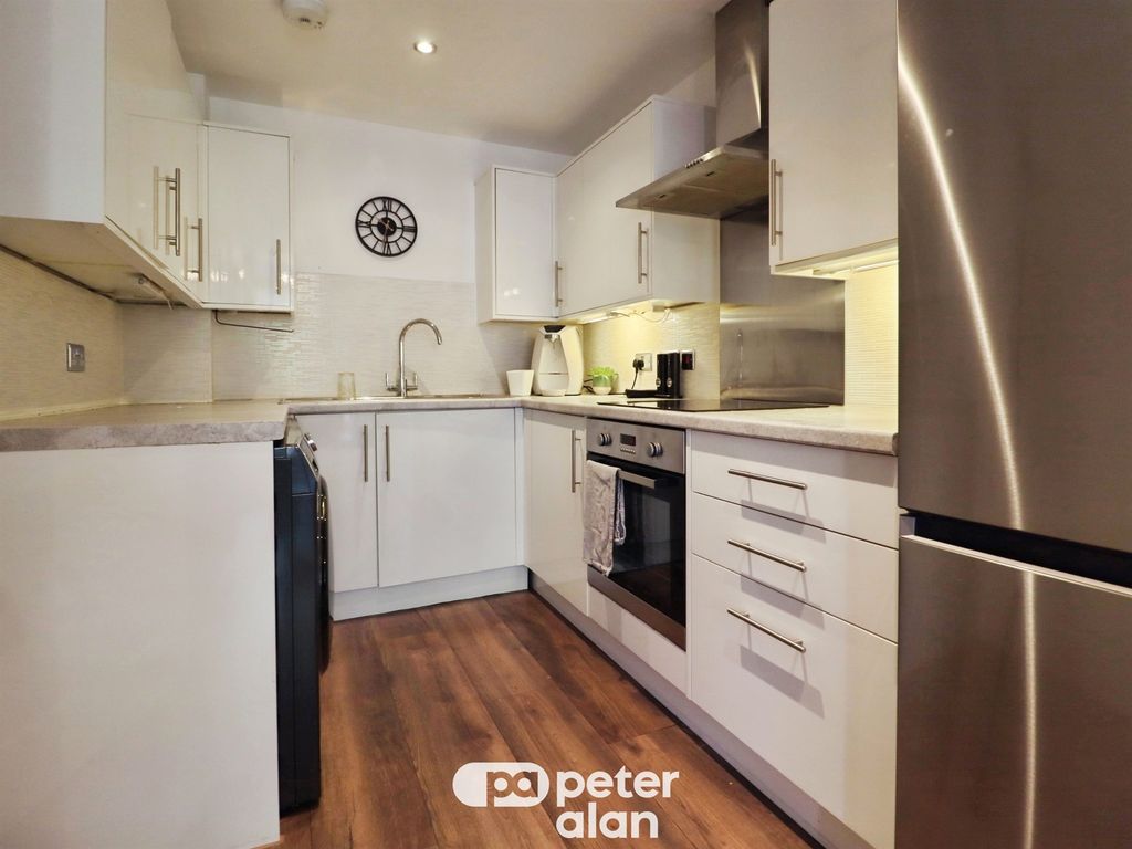 Additional image 3 of 2 bed flat for saleCathays Terrace, Cardiff CF24