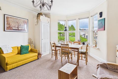 Luccombe Hill, Redland BS6