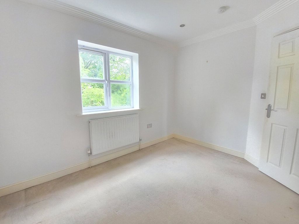 Additional image 6 of 2 bed flat for saleRavenswood Gardens, Stonydelph Lane, Wilnecote, Tamworth B77