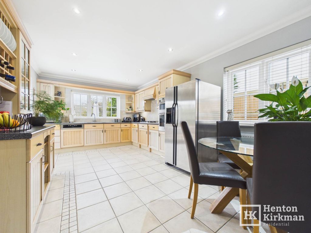 Additional image 19 of 5 bed detached house for saleNoak Hill Road, Billericay CM12