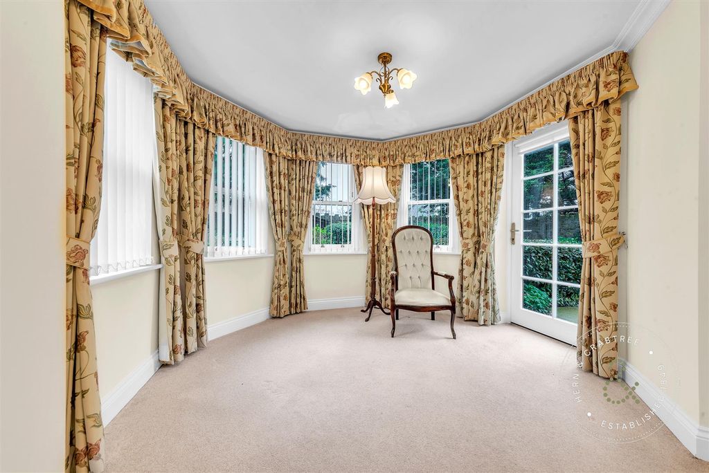 Additional image 3 of 2 bed flat for saleCwrt Pegasus, Cardiff Road, Llandaff, Cardiff CF5