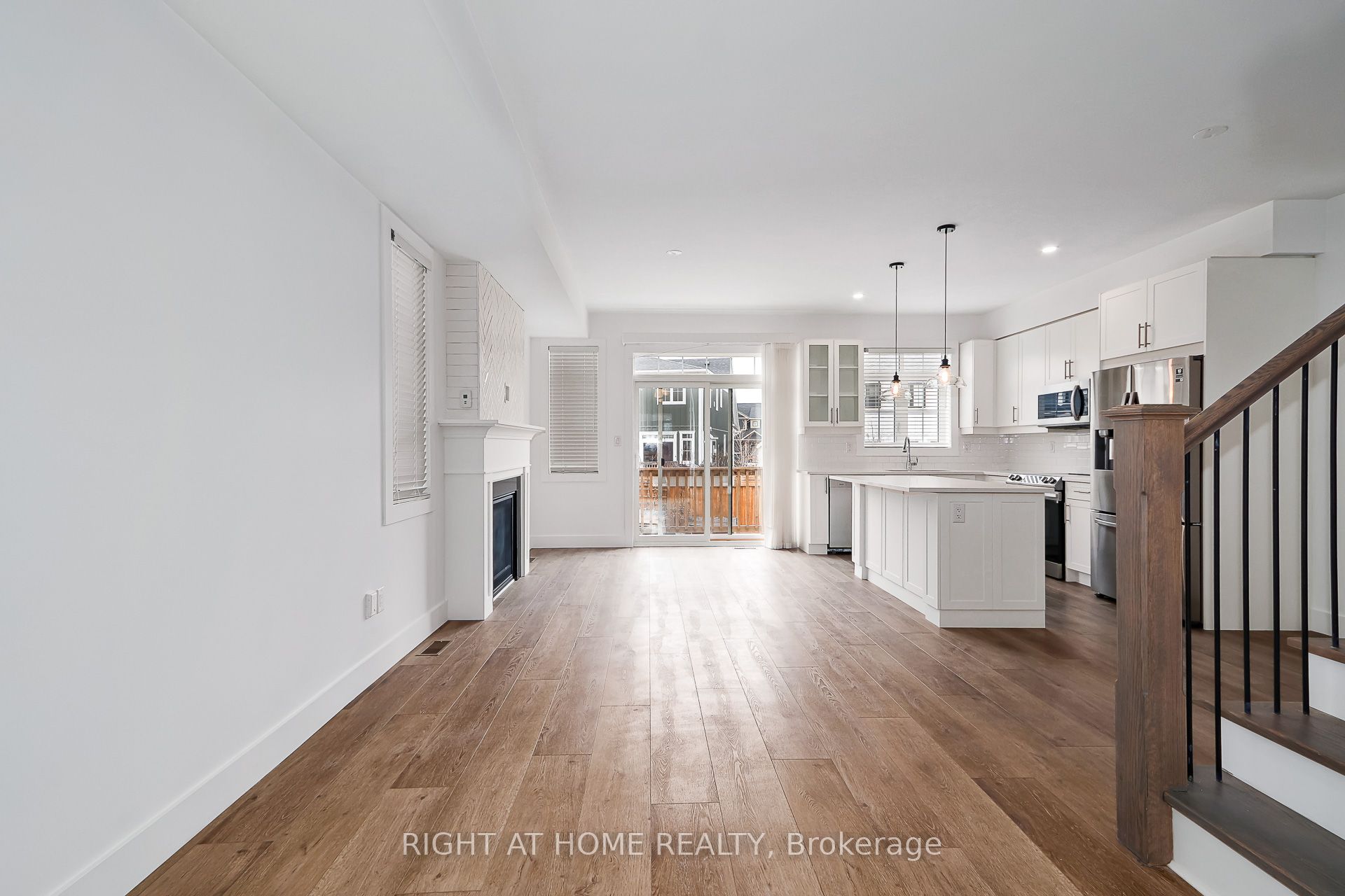 Additional image 6 of UPPER-181 Courtland Street, Blue Mountains, ON, L5N 4V7