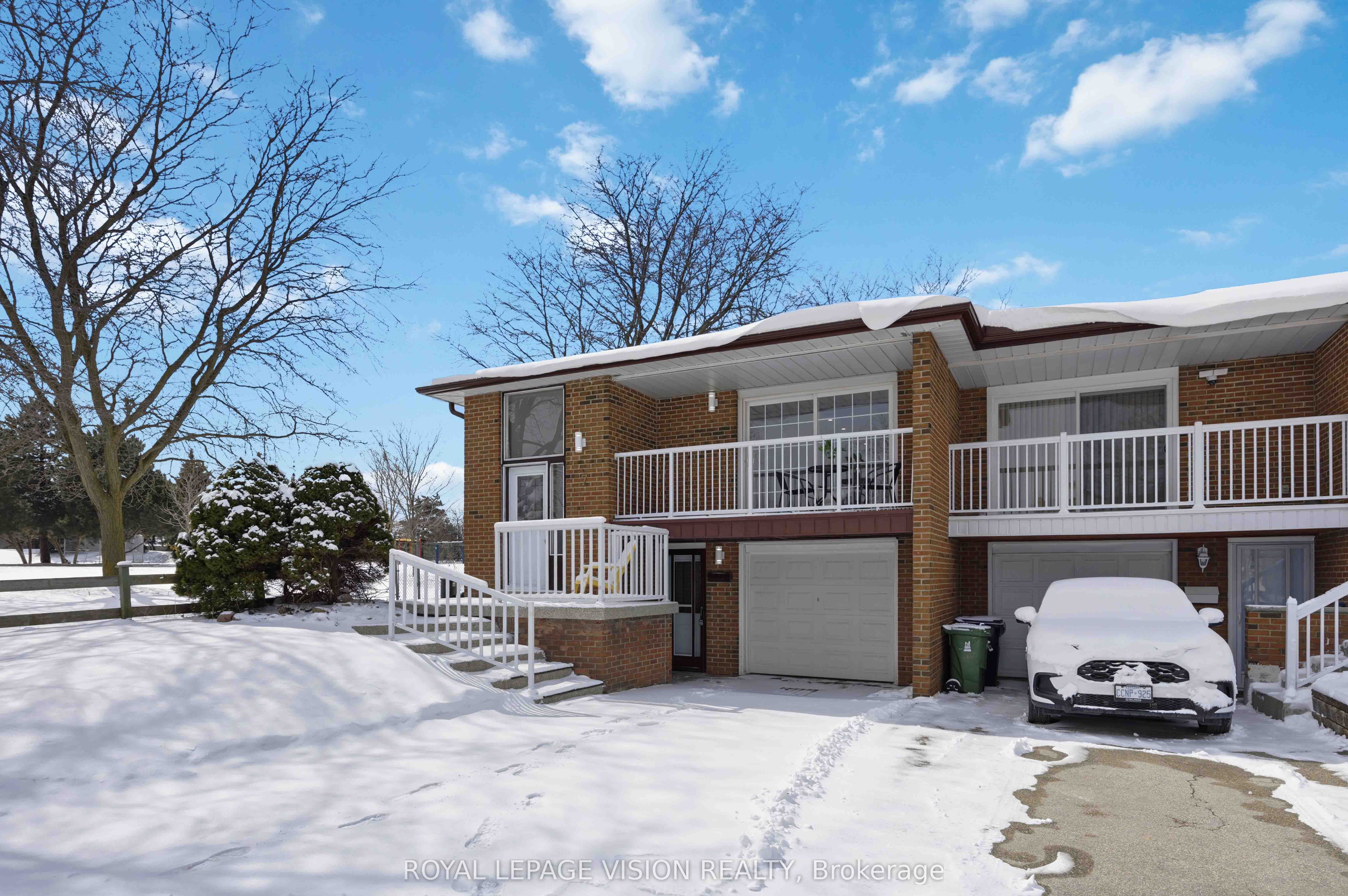 7 Snowhill Crescent, Toronto, ON, M1S 3T4