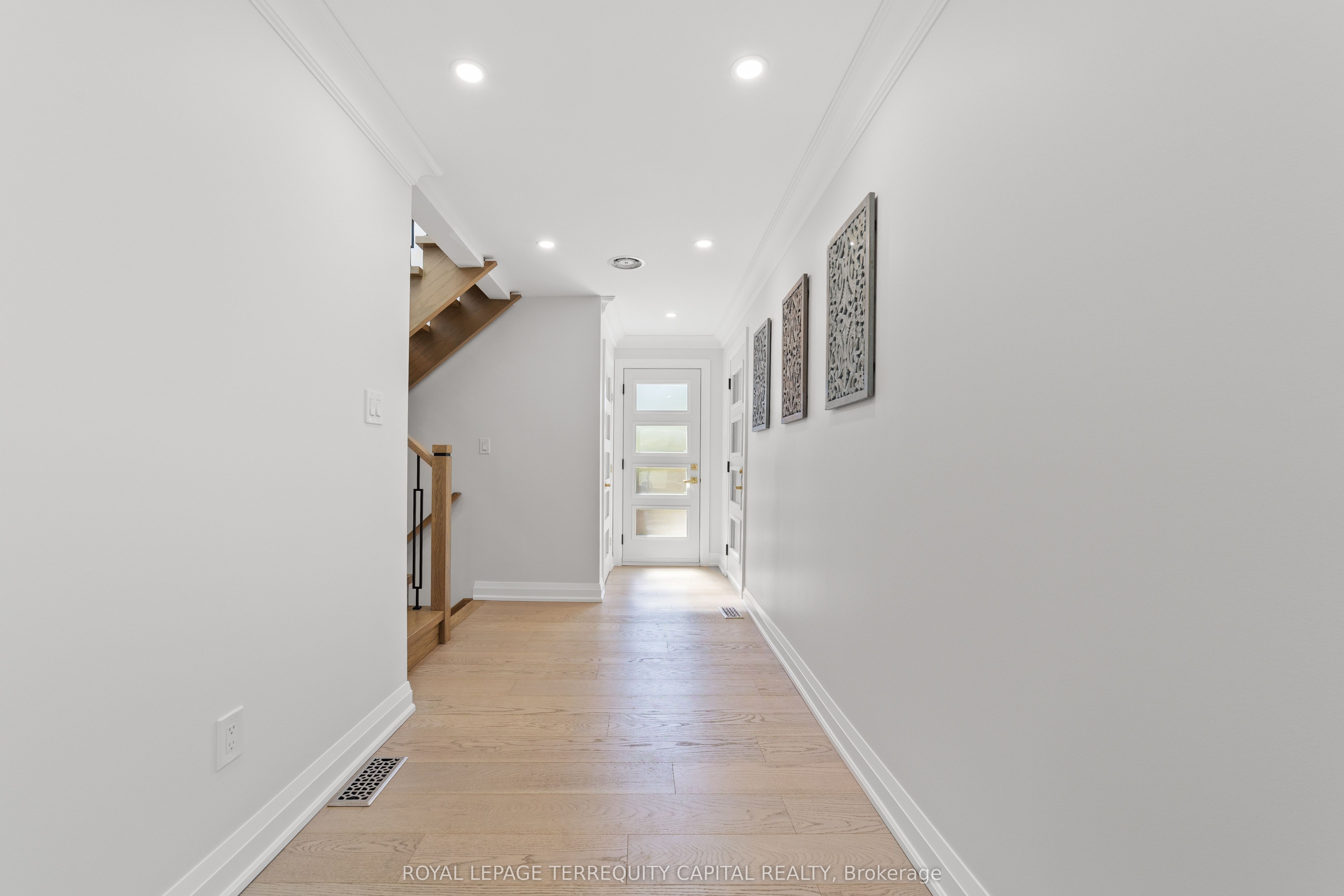730 Hyde Road, Burlington, ON, L7S 1S7 photo 4