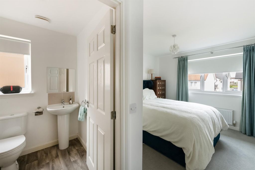 Additional image 15 of 3 bed detached house for sale39 Berryfield Crescent, Alva FK12