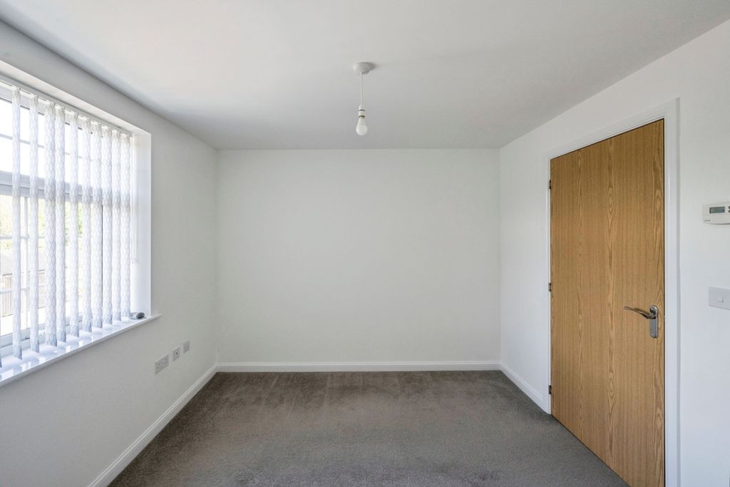 Additional image 7 of 1 bed flat for saleRosso Close, Doncaster, South Yorkshire DN4