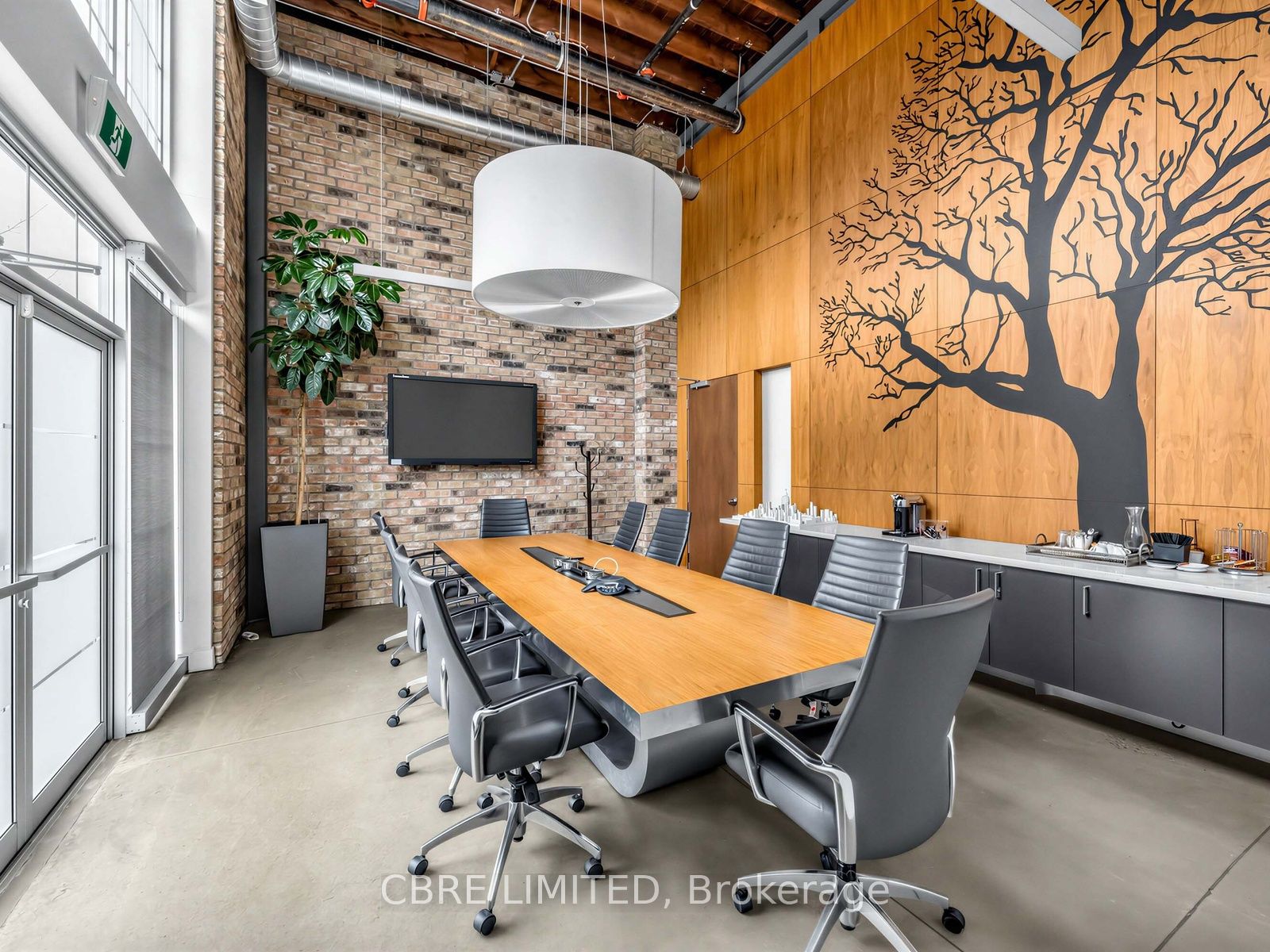 Additional image 5 of Unit 2-10 Queen Elizabeth Boulevard, Toronto, ON, M8Z 1L8