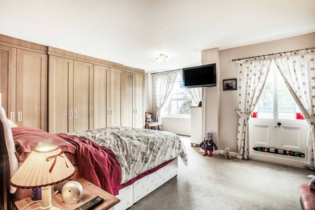 Additional image 10 of 6 bed semi-detached house for saleLower Olland Street, Bungay NR35