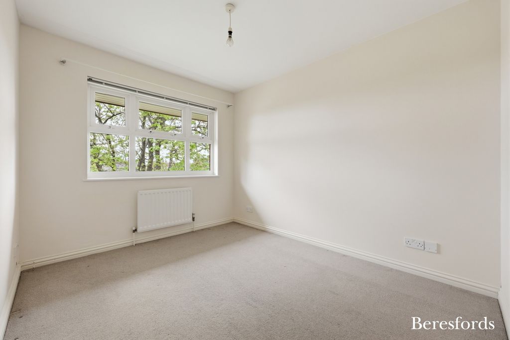 Additional image 6 of 2 bed flat for saleBurns Close, Billericay CM11