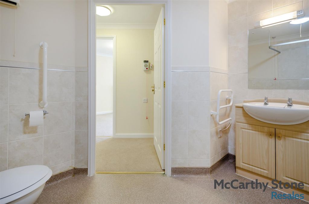 Additional image 20 of 1 bed flat for saleSt Rumbolds Court, Buckingham Road, Brackley NN13